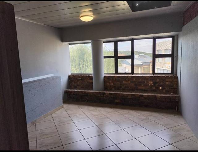 2 bed property to rent in GLENVISTA